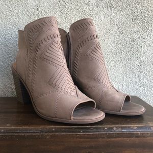 Universal Thread Heeled Sandals